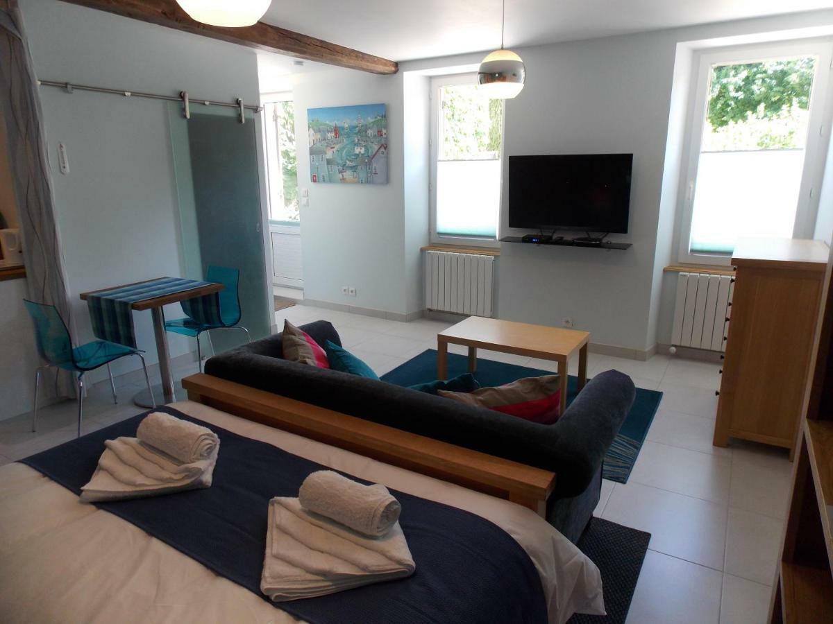 Chez Jousseaume Chambre D'Hotes Et Gites Saint-Ciers-Champagne Dış mekan fotoğraf